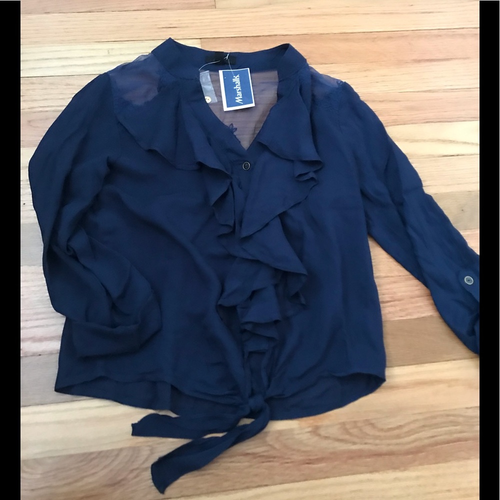 Edge size small navy blouse